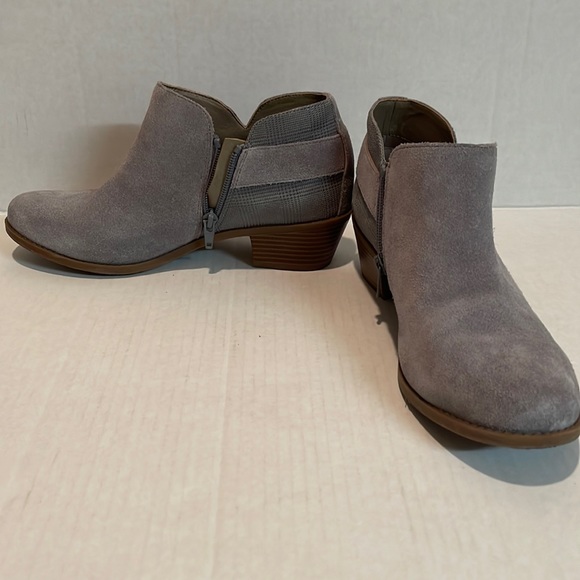 Women’s Vionic Suede Bootie - Picture 4 of 14